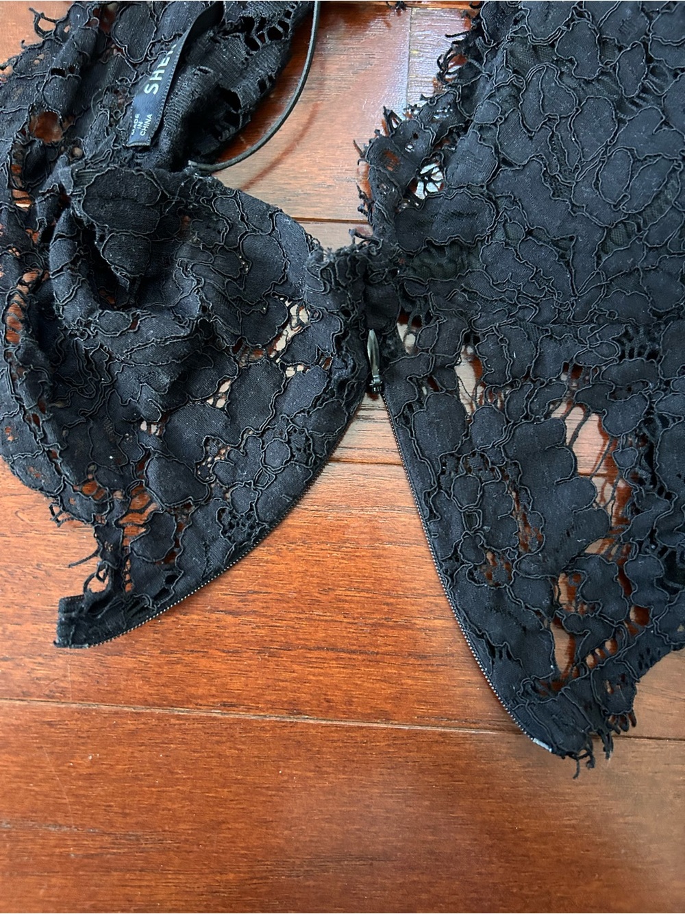 SHEIN Black Lace Longline Bralette Crop Top with Scalloped Eyelash Trim size M - Picture 4 of 6